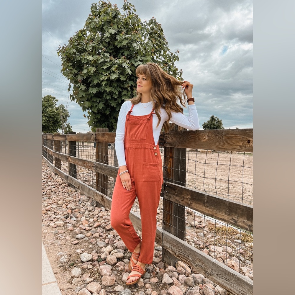 Causal linen overall